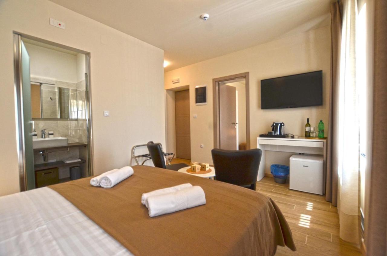 App & Rooms Juraga Bale Exterior photo