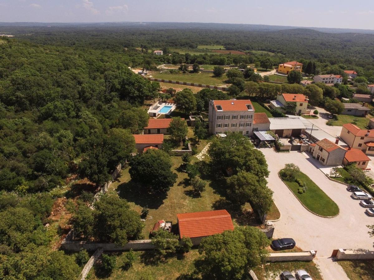 App & Rooms Juraga Bale Exterior photo
