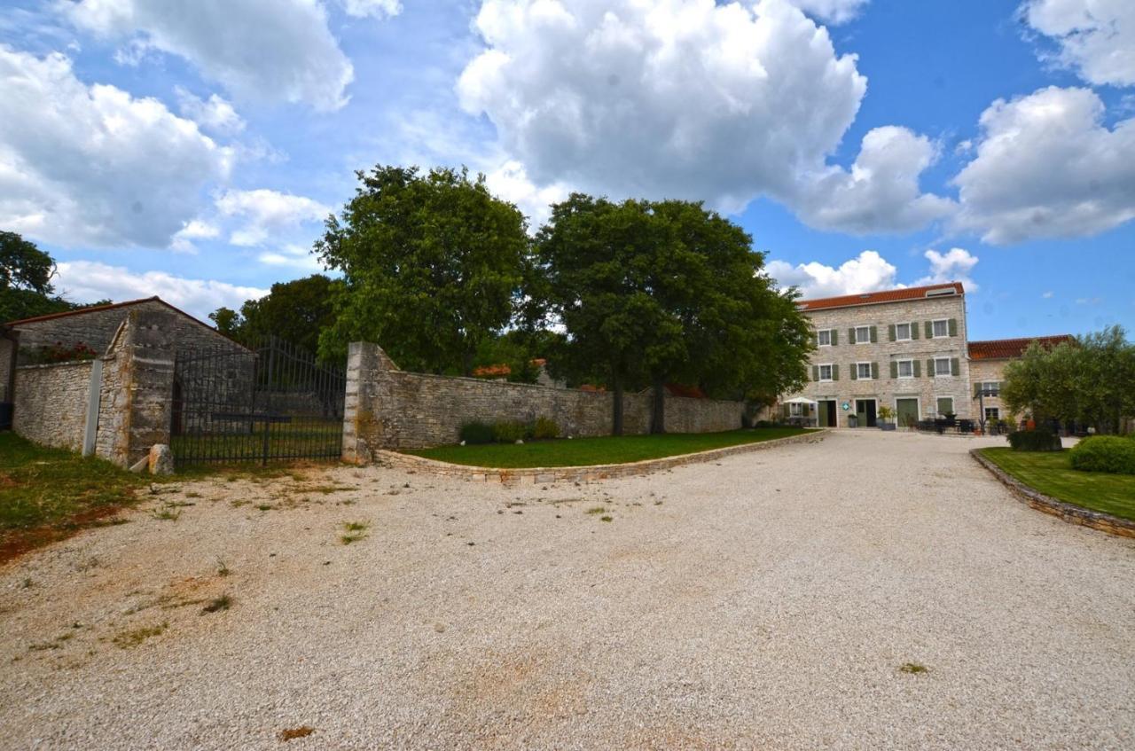 App & Rooms Juraga Bale Exterior photo