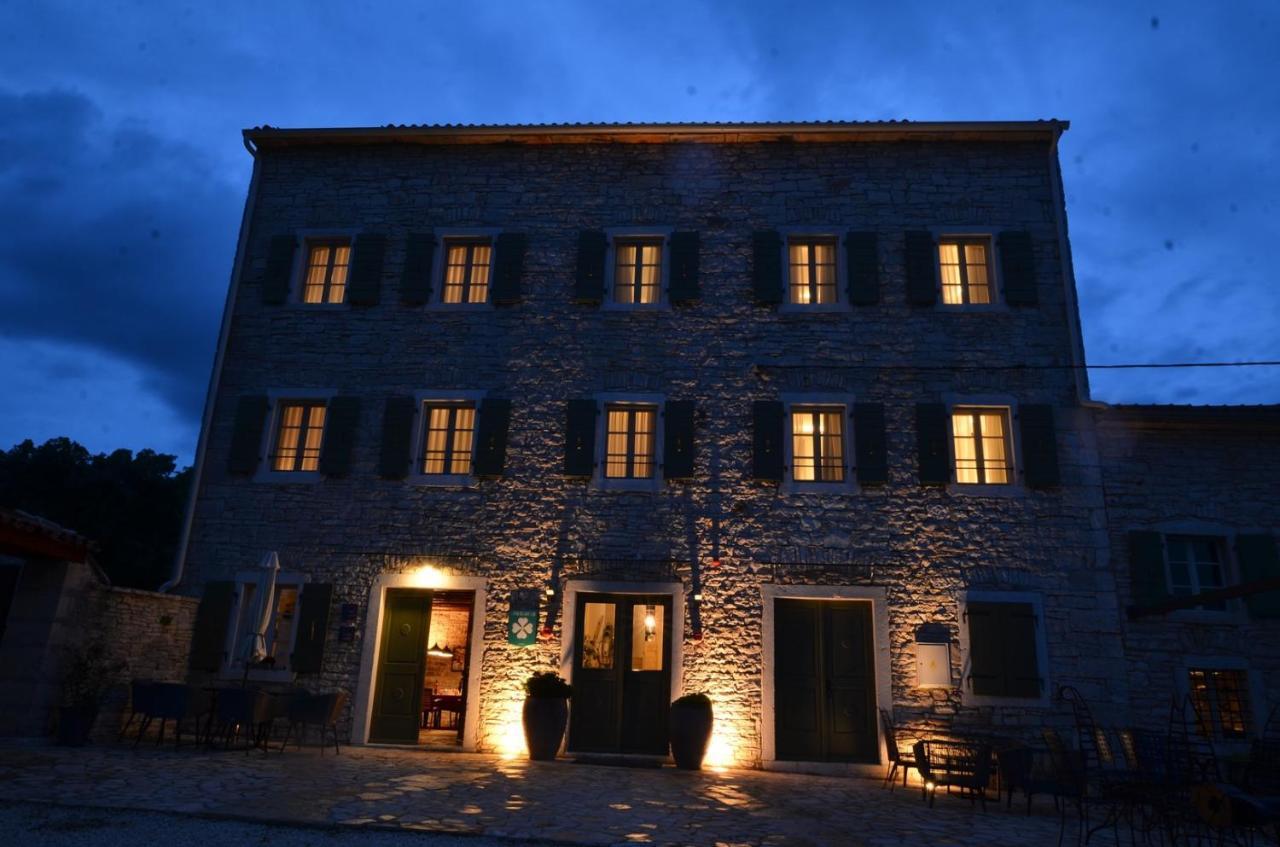 App & Rooms Juraga Bale Exterior photo