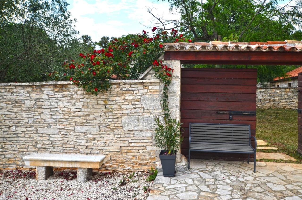 App & Rooms Juraga Bale Exterior photo