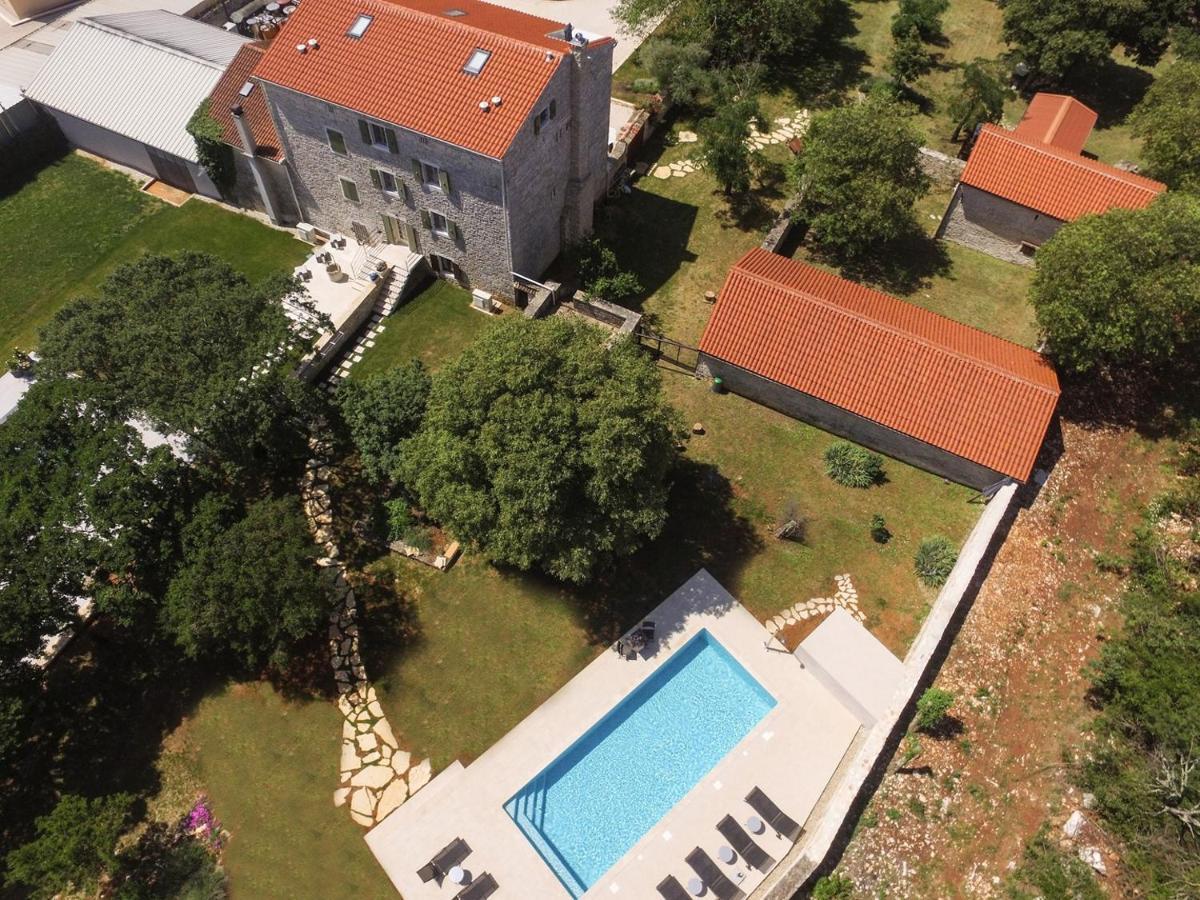 App & Rooms Juraga Bale Exterior photo