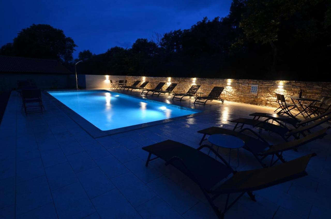 App & Rooms Juraga Bale Exterior photo